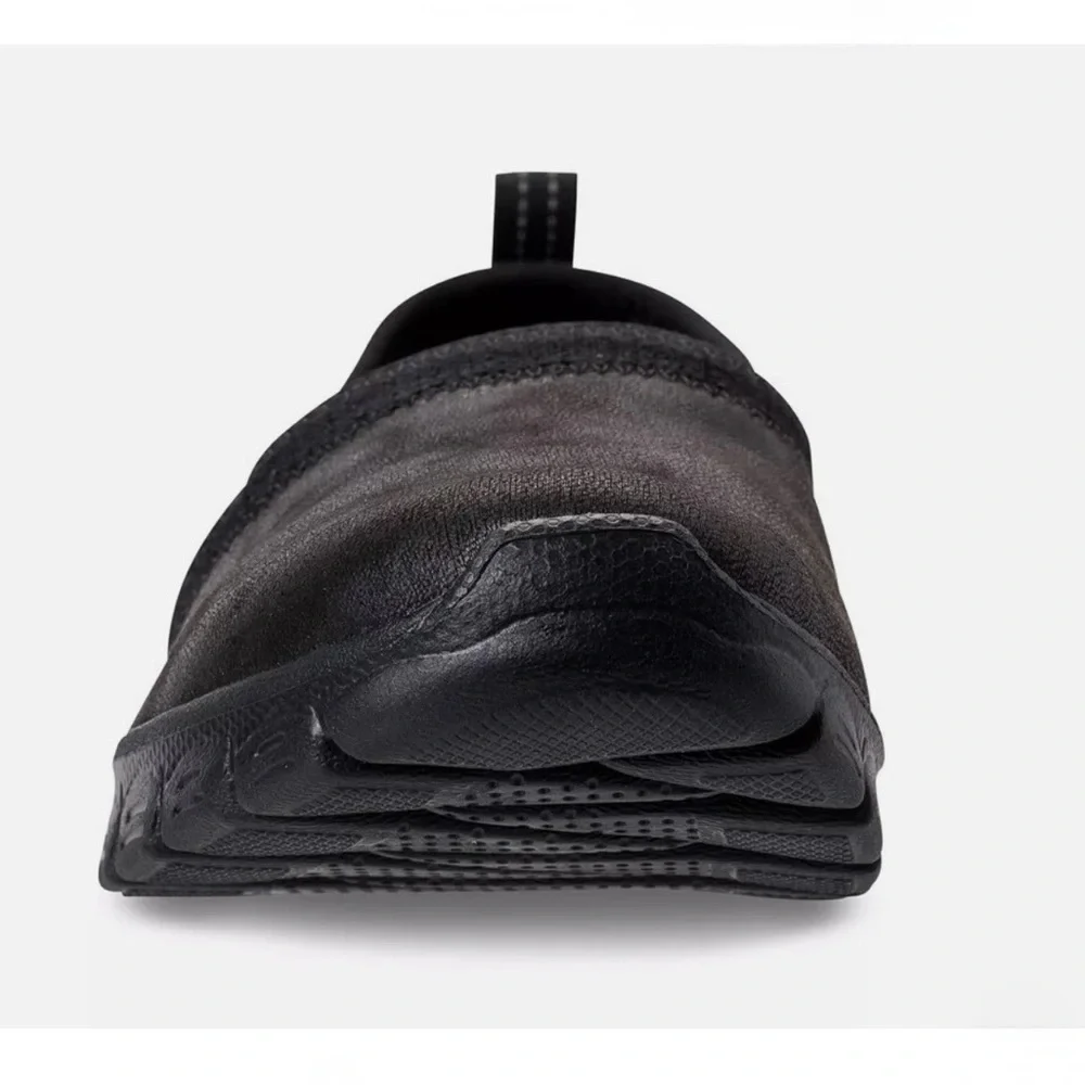 SKECHERS BLACK CASUAL WALKING SNEAKER